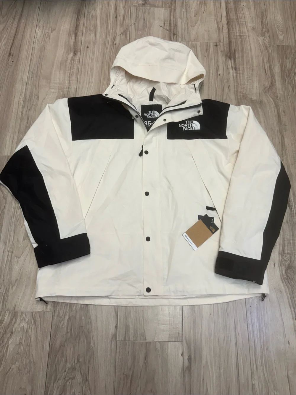 The North Face Dryvent Mono Mountain Jacket